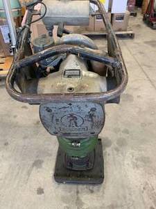lot 21 image: Wacker Compactor Tamper 36 Tall