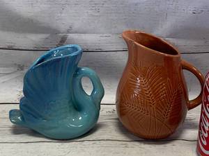 lot 8 image: Rosemeade Pitcher & Vase
