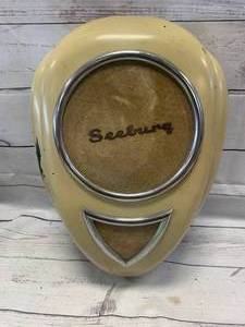 lot 23 image: Vintage Seeburg Teardrop Wall Speaker