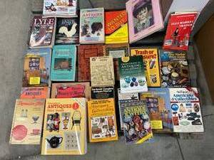 lot 76 image: Large Lot of Antique Flea Market Guides