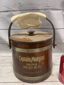 lot 79 image: New Old Stock Captain Morgan Spiced Rum Ice Bucket