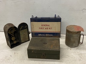 Lot Of Assorted Vintage Tins -- See All Pictures