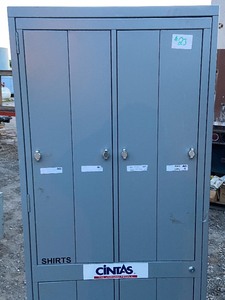 8-Place Locker Section