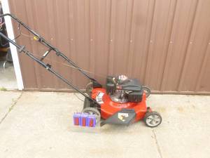 Yard Machine push lawn mower. Aprrox 20 - 21 cut. Tested & works. As shown.