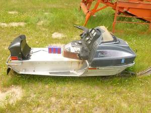 1973 Artic Cat Panther 440 cc snowmobile for parts or repair. Motor stuck. As shown.