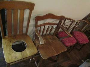lot 188 image: (4) Vintage Wood Chairs See Photos...