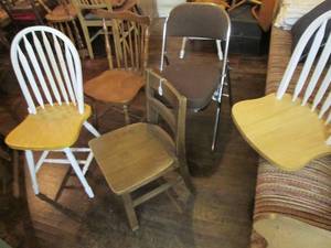 lot 190 image: Lot of Chairs See Photos RM#5...