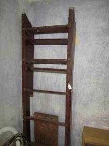 lot 242 image: Antique 11 Wood Ladder RM#8...