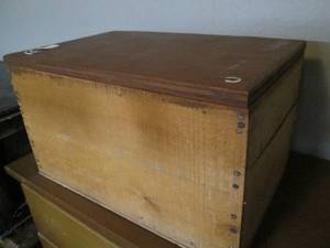 lot 278 image: Wood Box 19.5 X 12 X 11 RM#9...