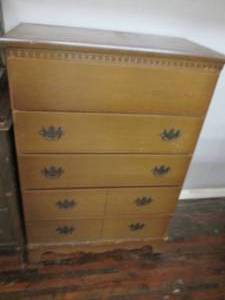 lot 280 image: Vintage Wood Dresser 30 X 16.5 X...