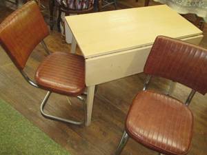 lot 297 image: Wood Dining Table 36 X 38 X 29...