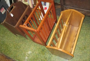 lot 355 image: (3) Magazine Racks Walkway...