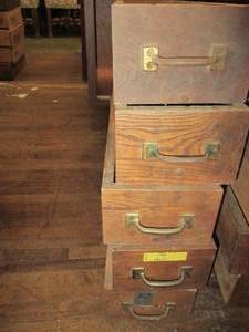 lot 418 image: (5) Wood Drawers, Various Sizes ...