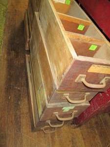lot 422 image: (5) Wood Drawers, Various Sizes ...