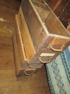 lot 423 image: (5) Wood Drawers, Various Sizes ...