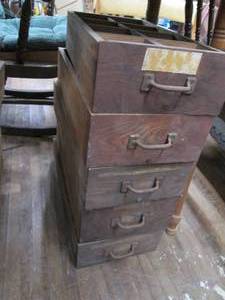 lot 425 image: (5) Wood Drawers, Various Sizes ...