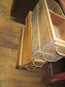 lot 426 image: (5) Wood Drawers, Various Sizes ...