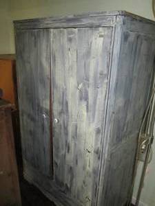 lot 439 image: Wood Cabinet 40 X 23 X 63 Nee...