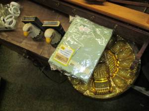 lot 447 image: Large Lot of Housewares, Ribbon, Ho...