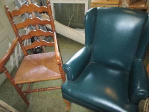 lot 464 image: (2) Chairs See Photos Walkway...