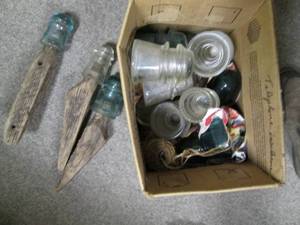 lot 489 image: Box of Insulators (Some With Wood P...