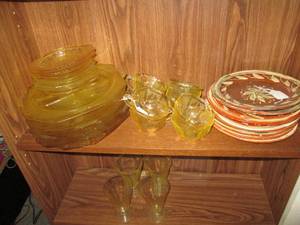 lot 508 image: (2) Shelves of Glass Dishware See ...