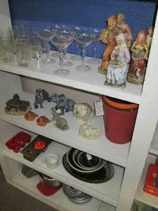 lot 510 image: Contents of Shelves (Glassware, Hom...