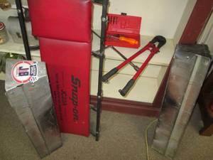 lot 513 image: Lot of Tools, Creepers & Other Misc...