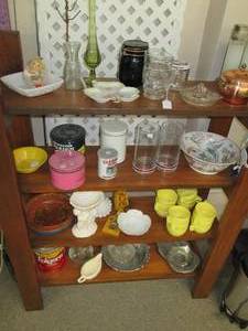 lot 514 image: Entire Contents of Shelves (Vintage...