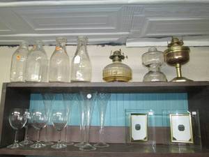 lot 515 image: Vintage Milk Bottles, Oil Lamps, Gl...