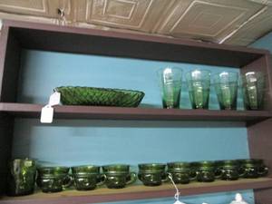 lot 521 image: (2) Shelves of Green Glassware See...