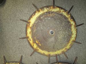 lot 524 image: Cultivator Covers Used for Crafts...