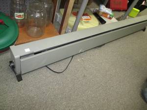 lot 556 image: Electric Baseboard Heating Element ...