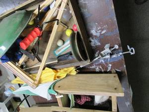 lot 586 image: Vintage Shoe Shine Kit, Table Umbre...