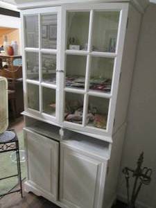 lot 23 image: White Cabinet With Contents Missin...