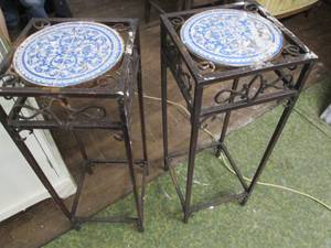 lot 27 image: (2) Antique Metal Side Tables 10 X...
