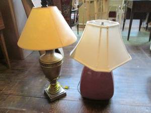 lot 75 image: (2) Table Lamps See Photos...
