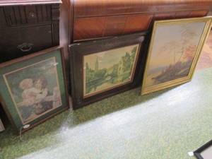 lot 146 image: (3) Wall Hangings See Photos RM#...