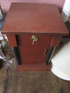 lot 171 image: Wood Antique Side Table 16 X 16 ...