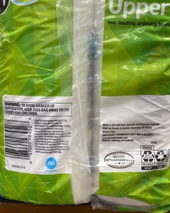 lot 36 image: Bounty Paper Towels 12 Pack