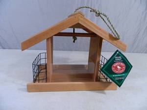 New Perky Pet Deluxe Chalet Wild Bird Feeder