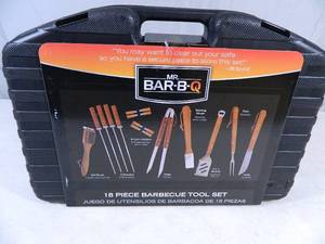 New 18 Pc BBQ Tool Set