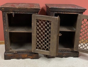 lot 8 image: Pair of Decorative Nightstands