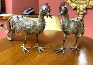 lot 4 image: Pair of Decorative Chicken Figurines