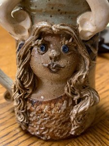 lot 34 image: Artistic Pottery Mug