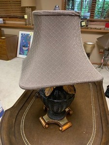 lot 44 image: Decorative Table Lamp