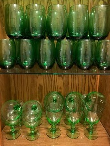 lot 113 image: Large Lot of Green Glassware