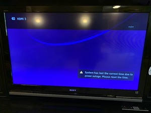 lot 120 image: Sony LCD TV with Remote