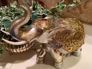 lot 134 image: Decorative Planter and Elephant Figurine