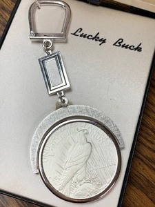 lot 214 image: 1923 Morgan Dollar Key Chain by Swank